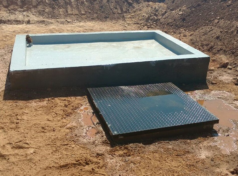 Construção de base para contenção de gerador e piso para locação de contêiner.